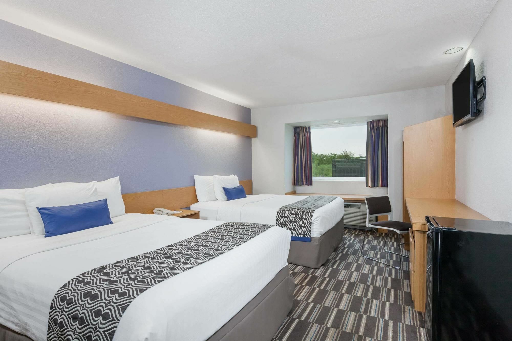 Microtel Inn & Suites By Wyndham Ardmore Extérieur photo